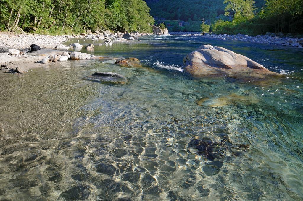 Myverzasca Resort Casa Rossa Brione  Exterior photo