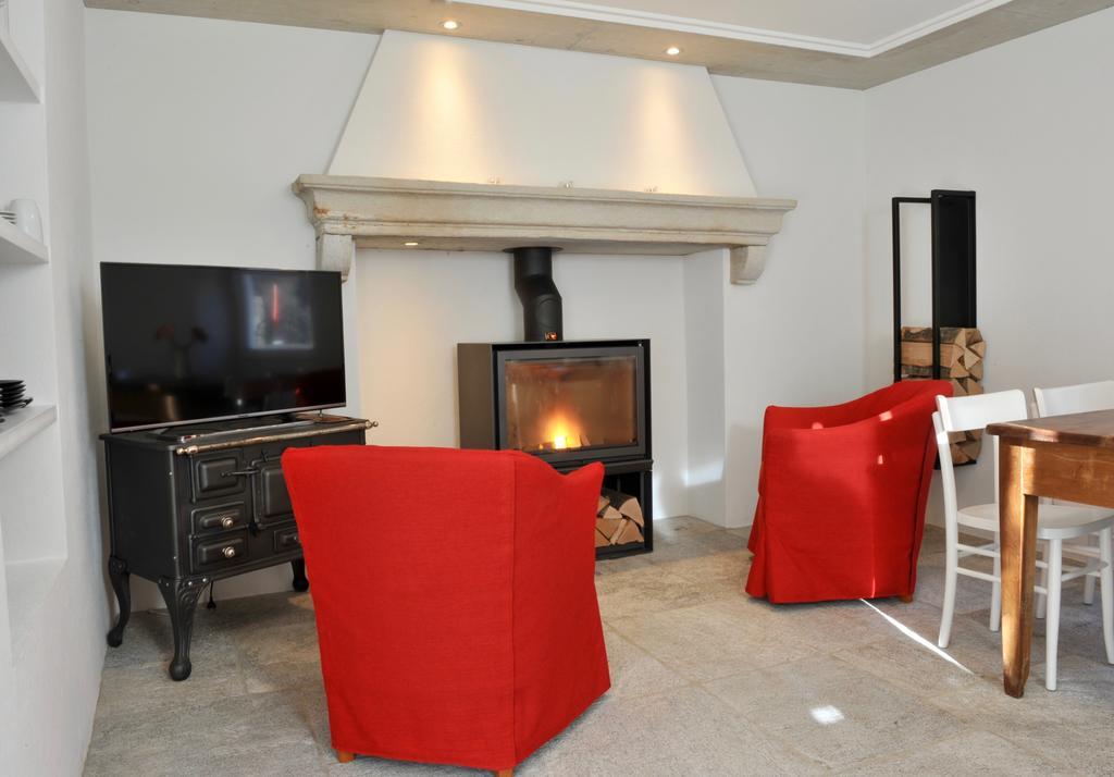 Myverzasca Resort Casa Rossa Brione  Room photo