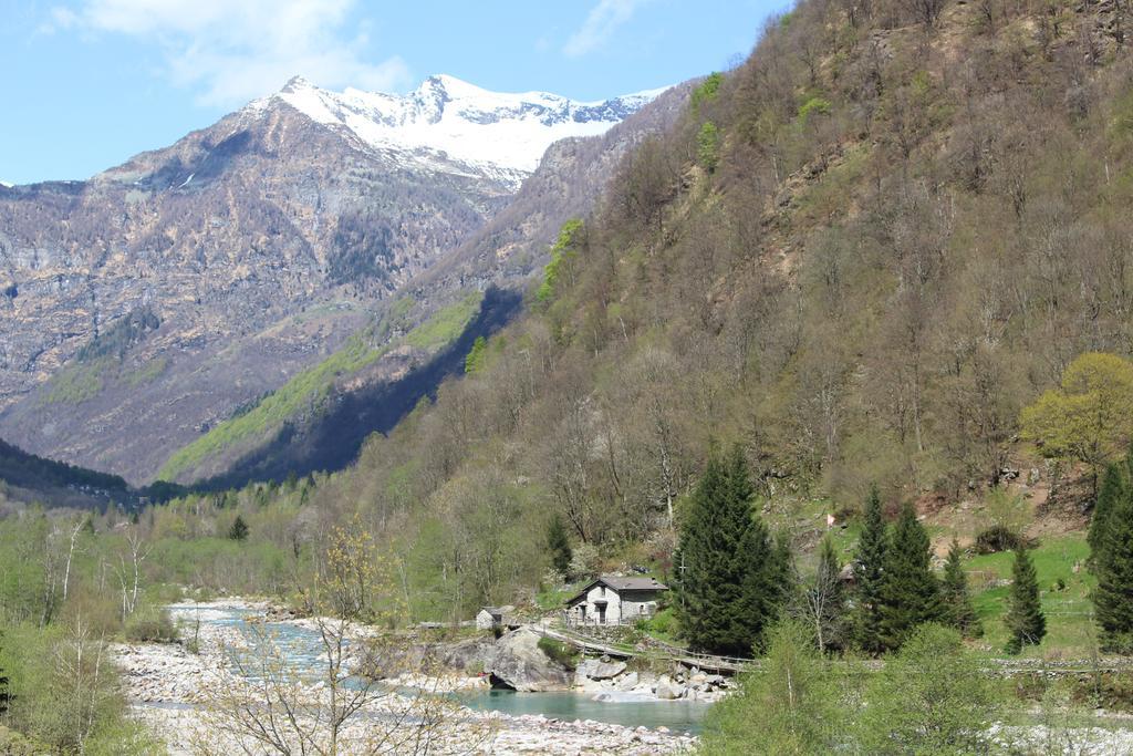 Myverzasca Resort Casa Rossa Brione  Exterior photo