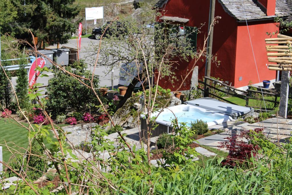 Myverzasca Resort Casa Rossa Brione  Exterior photo