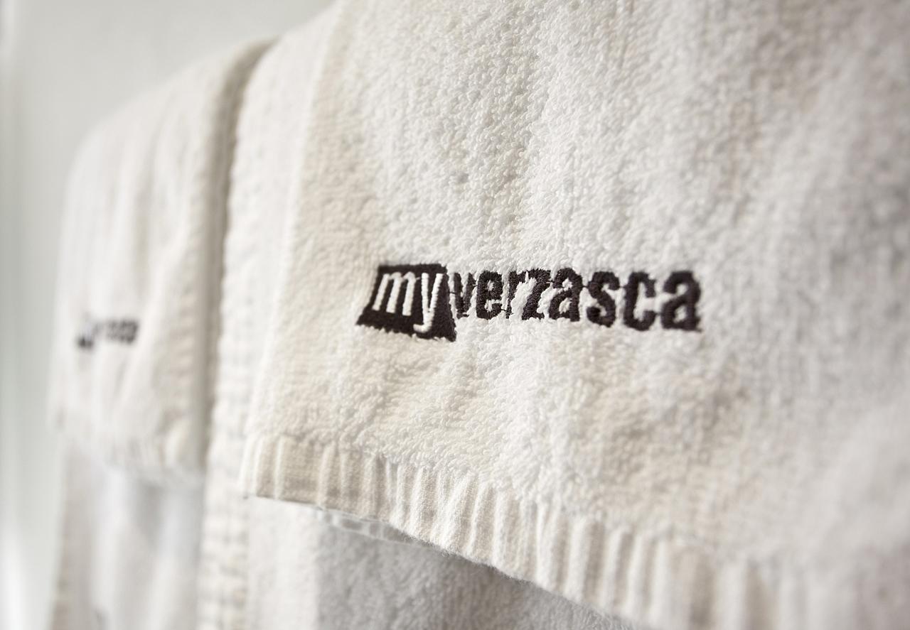 Myverzasca Resort Casa Rossa Brione  Exterior photo